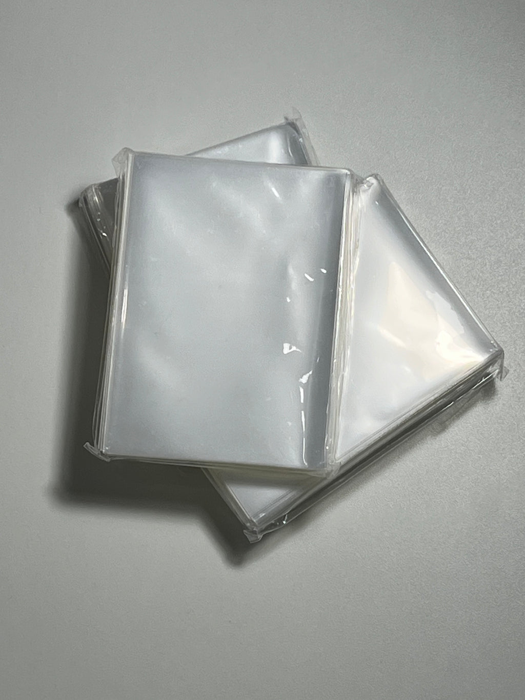 Fundas protectoras transparentes para cartas TCG. 100 unidades