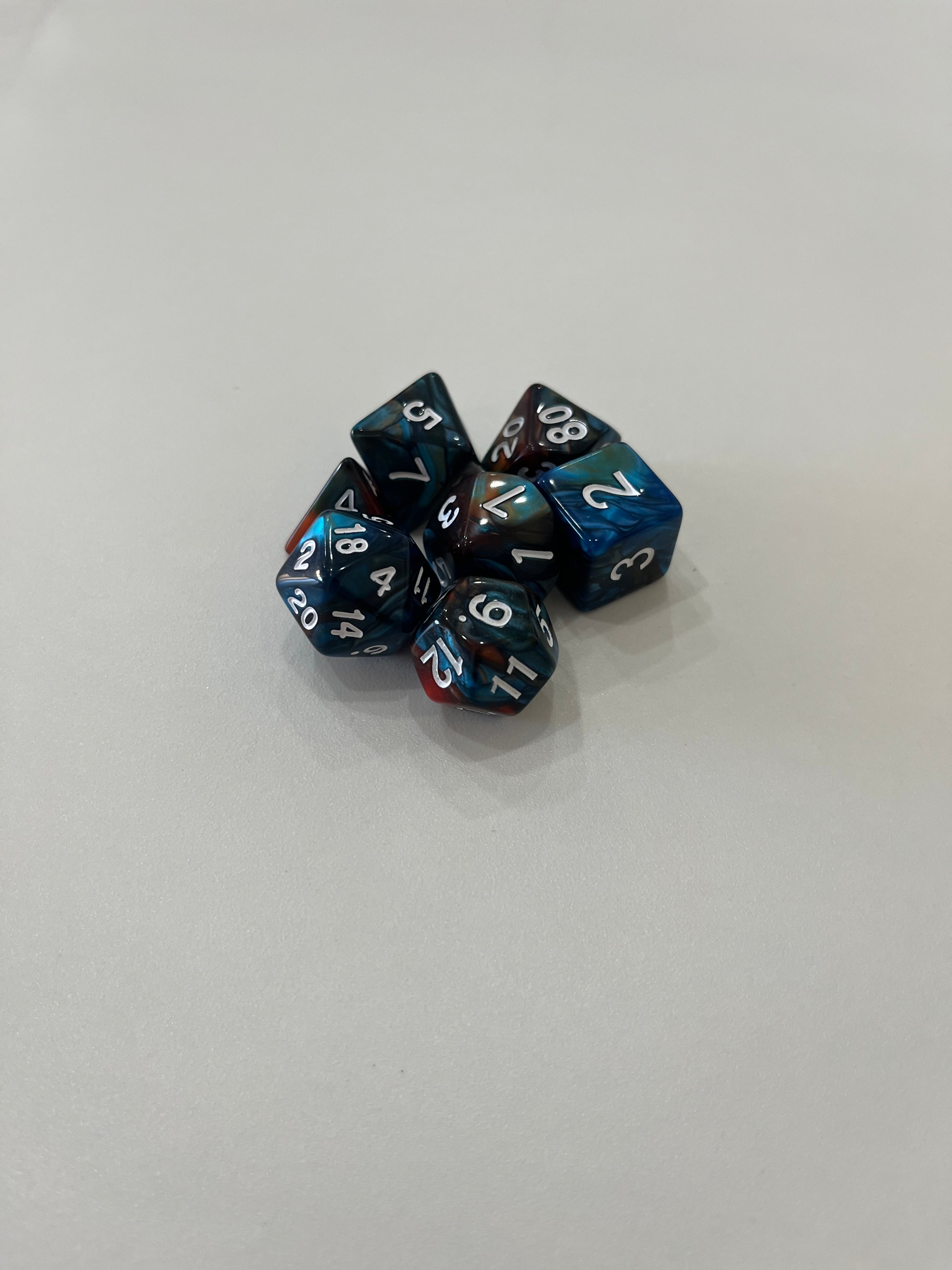 Juego de 7 dados para juegos de rol. 16 mm