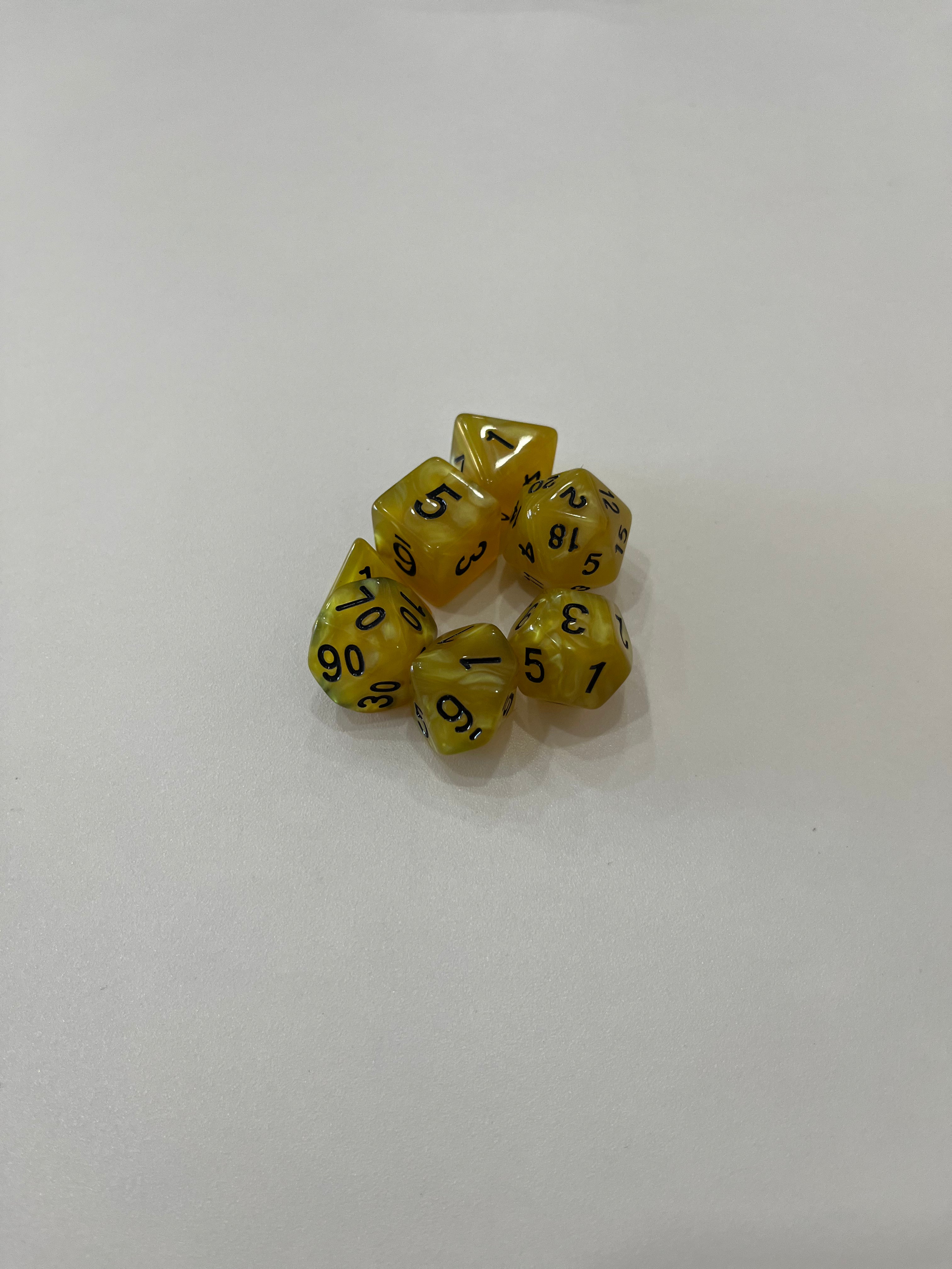 Juego de 7 dados para juegos de rol. 16 mm