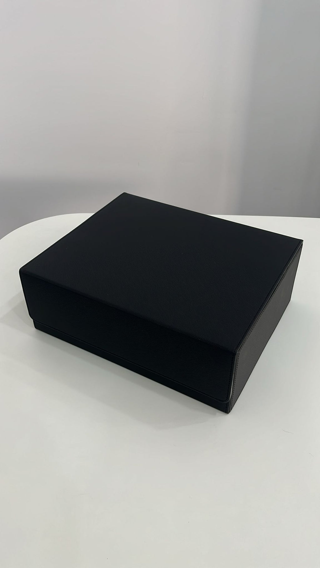 Caja para Cartas TCG Premium. Capacidad 1800 cartas